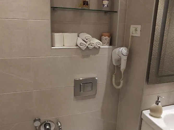 Black Sea Apartament 4*